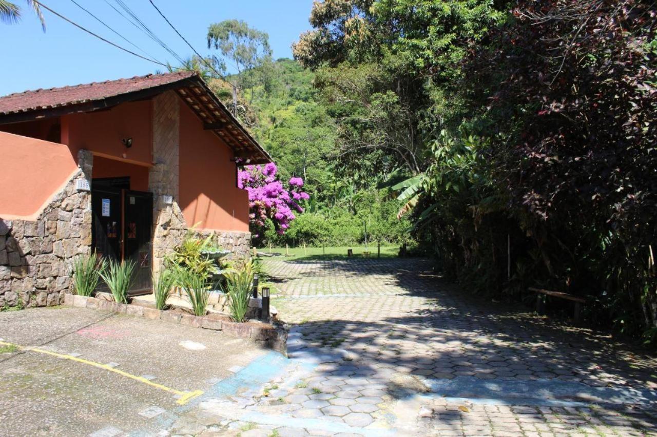 Chales Suites Ubatuba Paradise Toninhas Buitenkant foto